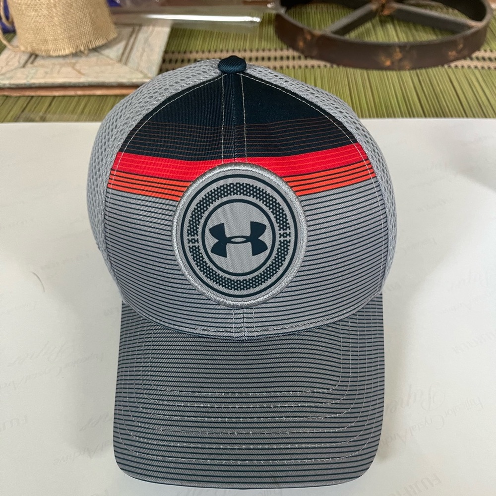 Under Armour golf hat